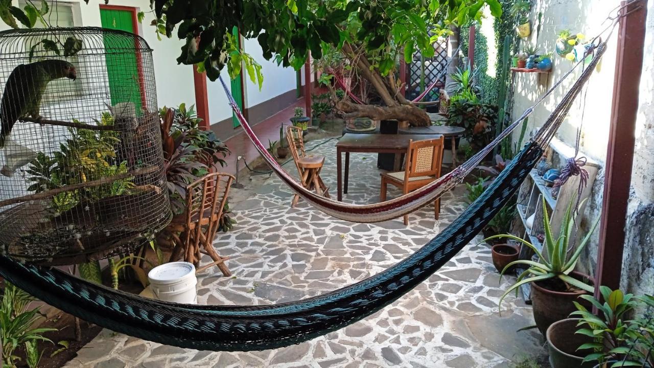 Hostal Vacaciones Nicas León Exteriör bild